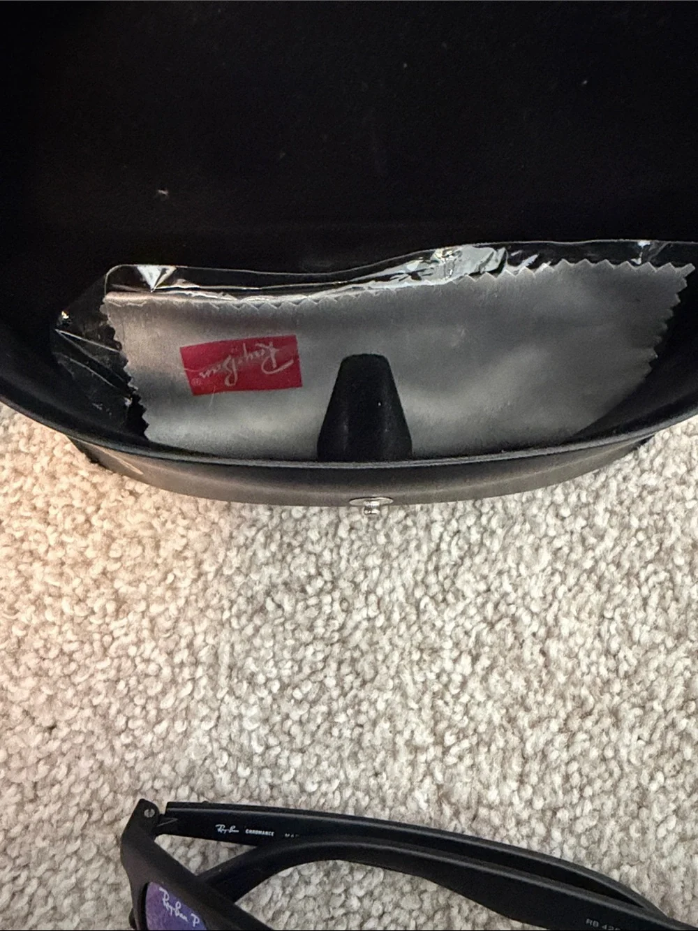 Ray-Ban Black Frame Blue Mirrored Chromance Sunglasses with Case